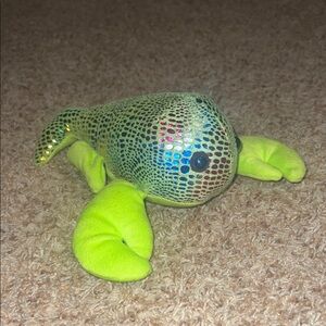 Green Stuffed-animal lobster small stain on claw